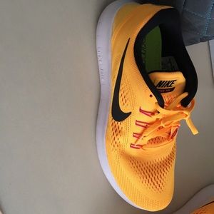 CHEAP NIKE RUNNING SHOES